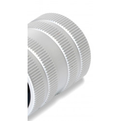 Aus eloxiertem Aluminium